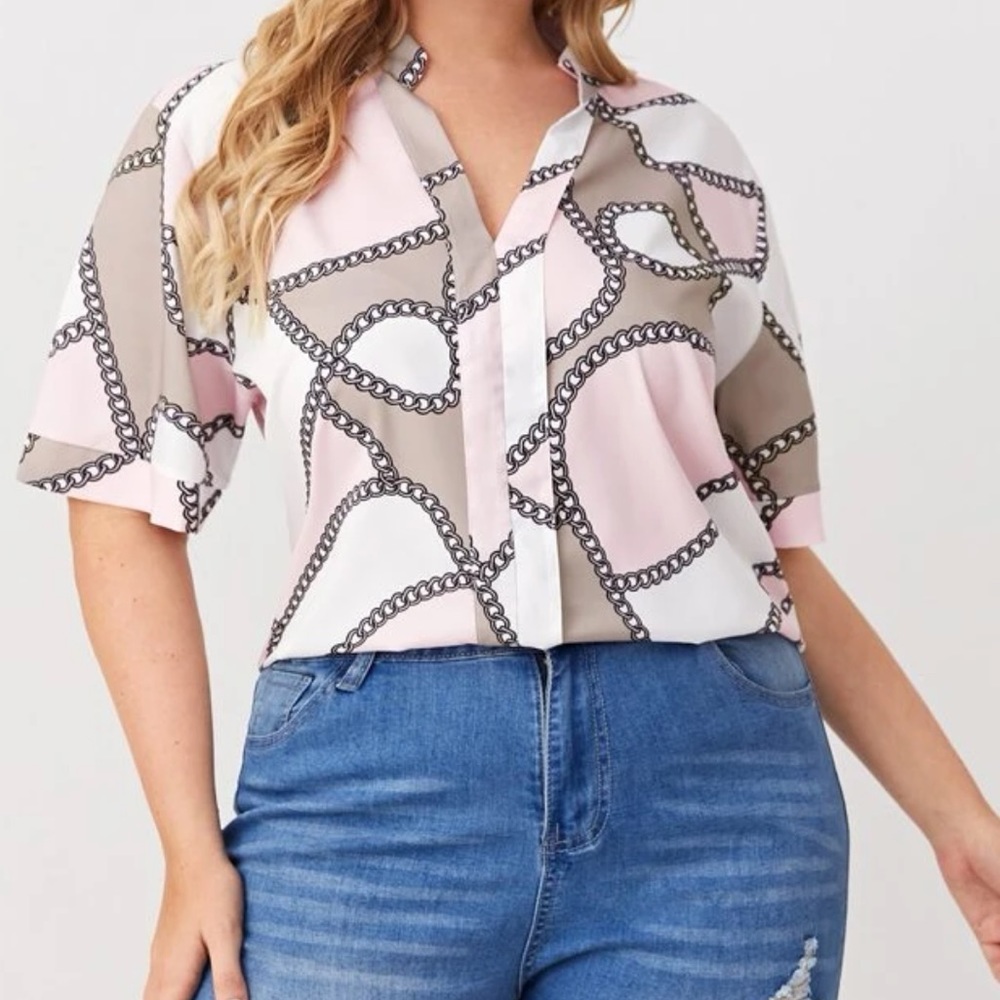 NWOT Pink & White Notch Neck Chain Print Blouse
